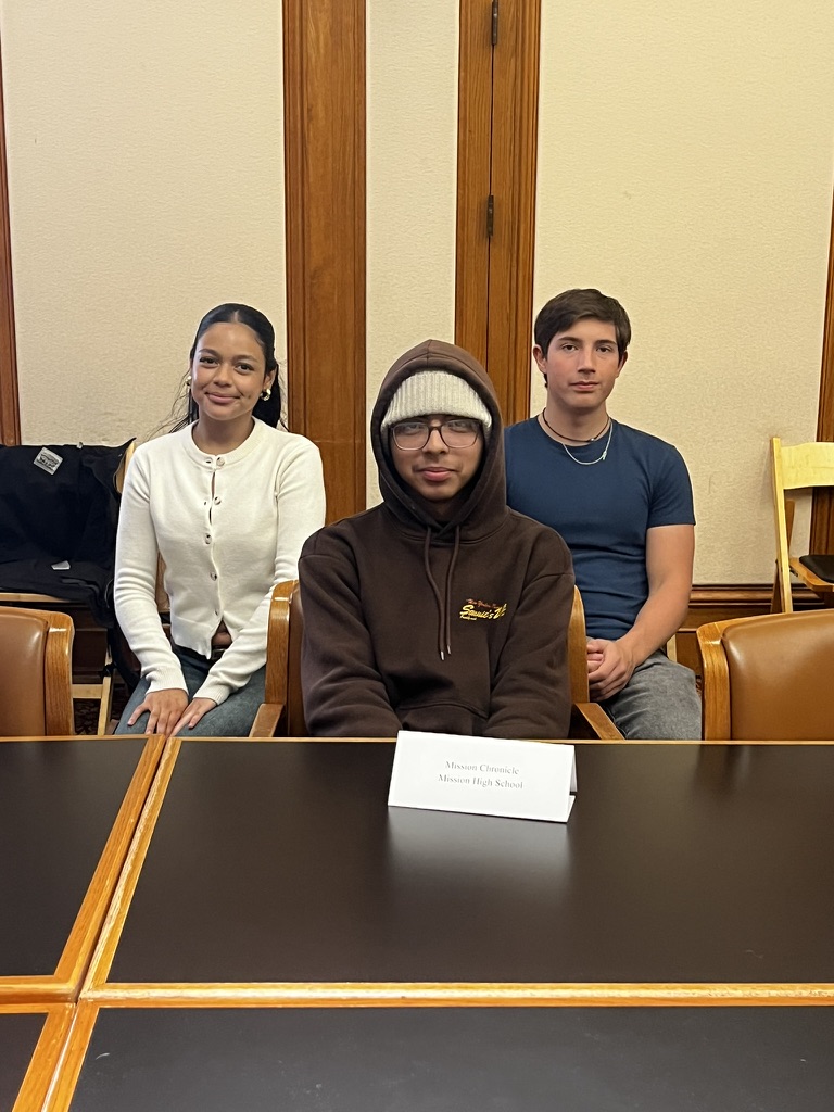 Arelyn Rodriguez, (left) Max Hidalgo, (middle) and Kirin Kini-Davis (right) in the Mayors conference room